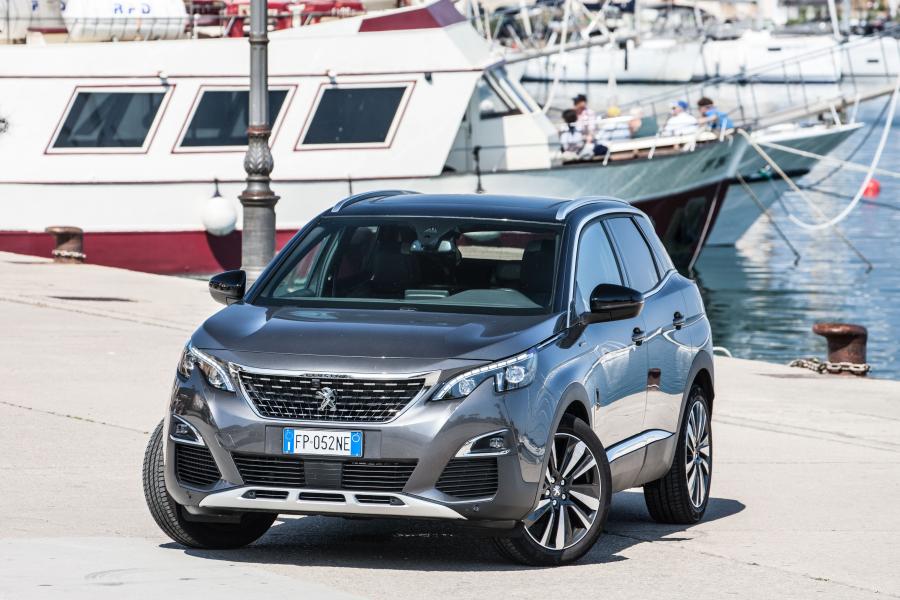  Peugeot 3008 GT Line 2016 года  (WW) (фото 39 из 42)